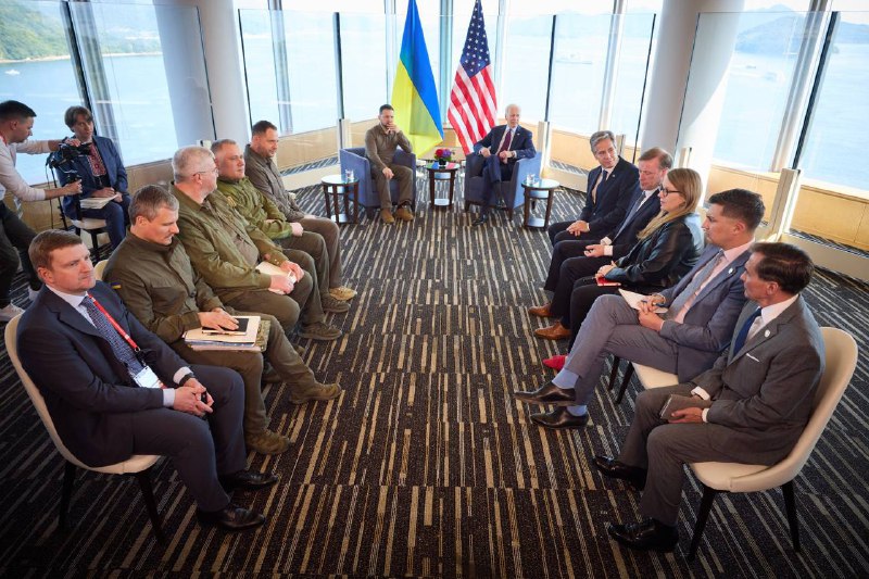 Президент Байден зустрівся з президентом Зеленським