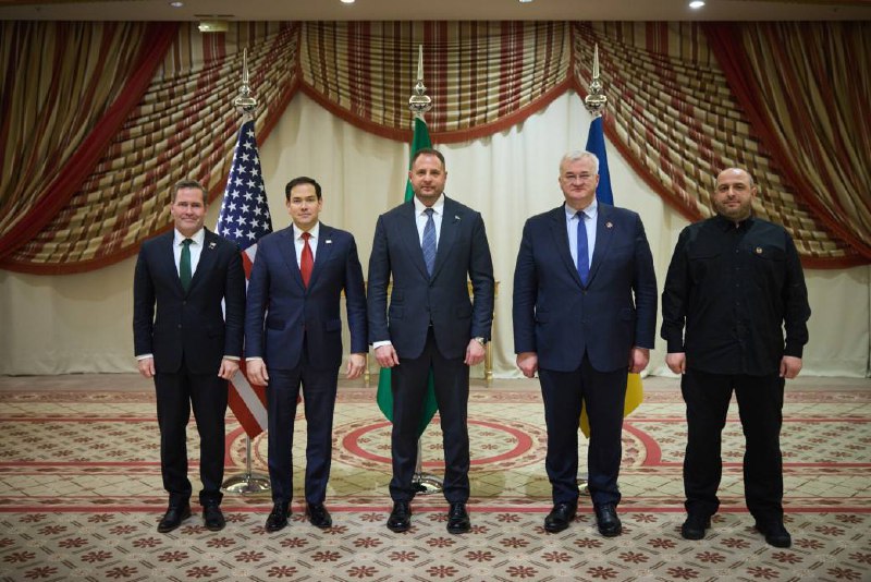 Head of the Office of the President of Ukraine Andrii Yermak: today in Jeddah Ukraine and U.S. discussed steps to restore peace in Ukraine. The Ukrainian delegation once again expressed deep gratitude on behalf of the Ukrainian people to President Trump, the US Congress, and the people of the United States. Ukraine has expressed its readiness to accept the United States’ proposal for an immediate temporary, 30-day ceasefire, which may be extended by mutual consent of the parties, subject to acceptance and simultaneous implementation by the Russian Federation. The United States will make it clear to Russia that reciprocity from Russia is key to achieving peace. The United States is immediately lifting the pause in intelligence sharing and restoring security assistance to Ukraine.
