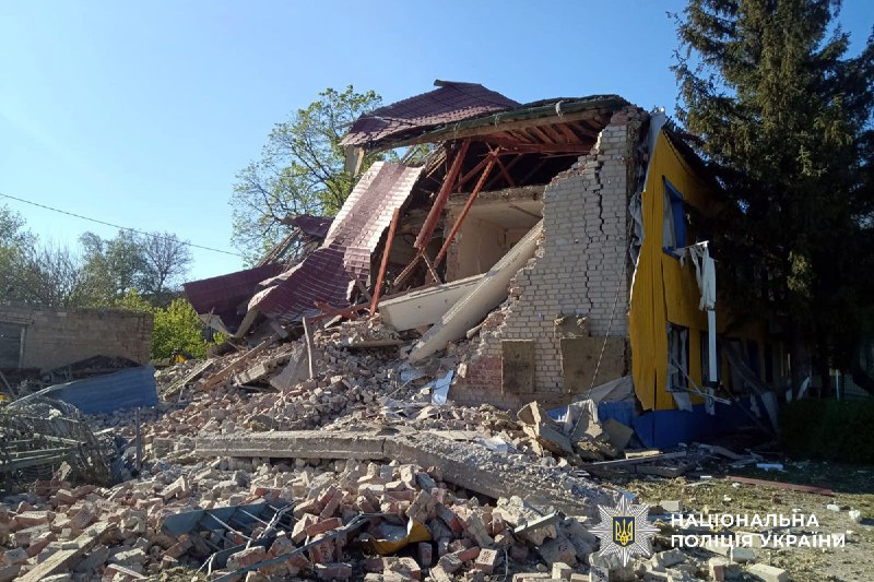 In the morning, Russian troops shelled Dobropillya, Kramatorsk, Sofiivka, Hruzske and Shakhove, wounding a child in Shakhove