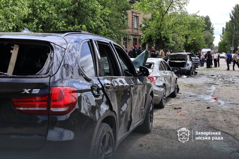 Внаслідок російського обстрілу в Запоріжжі поранено 3 людей