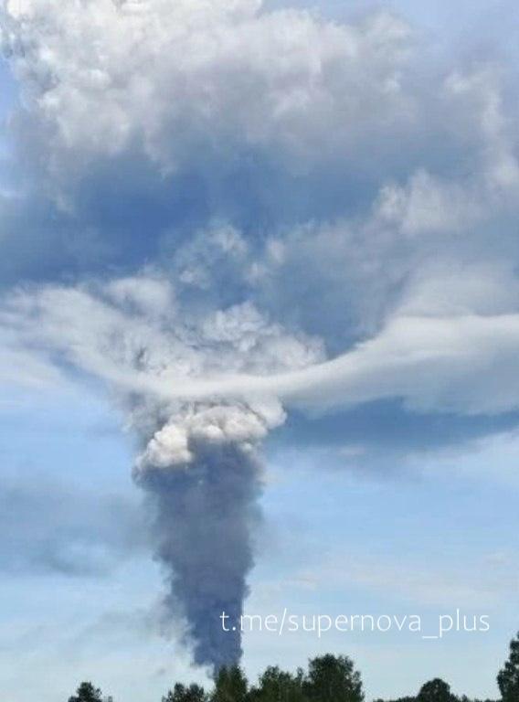 Brand in der Ölpumpstation Lazarevo in der Kirow-Region Russlands