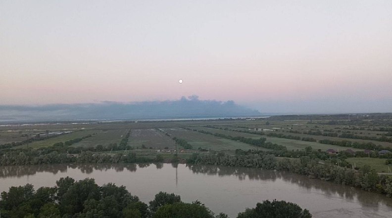 Drohnen haben die Ölraffinerie Ilskiy in der Region Krasnodar angegriffen