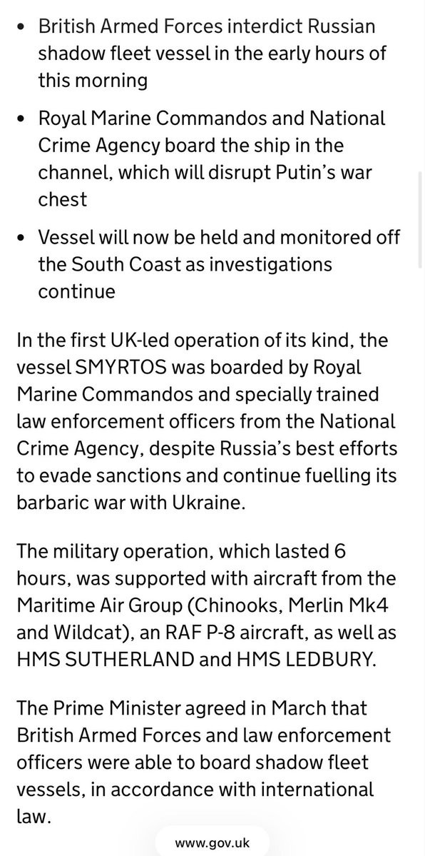 Britische Royal Marine Commandos enterten heute Morgen in einer Razzia, an der zwei Kriegsschiffe, Chinook-, Merlin- und Wildcat-Hubschrauber sowie ein Seeaufklärungsflugzeug vom Typ P-8 Poseidon beteiligt waren, den russischen Schattenflottentanker Smyrtos.